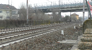 Morto investito sulla ferrovia Torino-Milano, la Polfer indaga